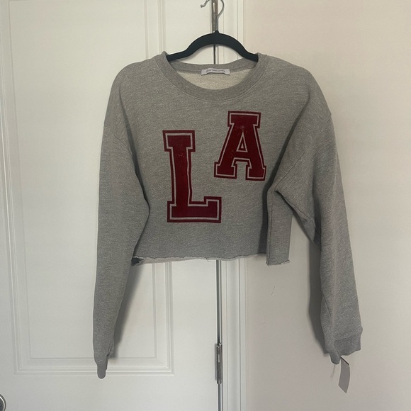 Daydreamer Cropped Graphic Sweatshirt - Picture 9 of 9